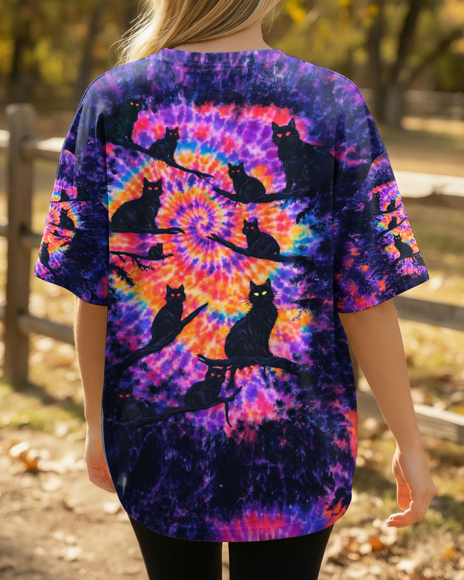 Black Cat In The Dark Swirl Tie Dye T-Shirt Merch Outfits Gifts For Sisters - Image 2